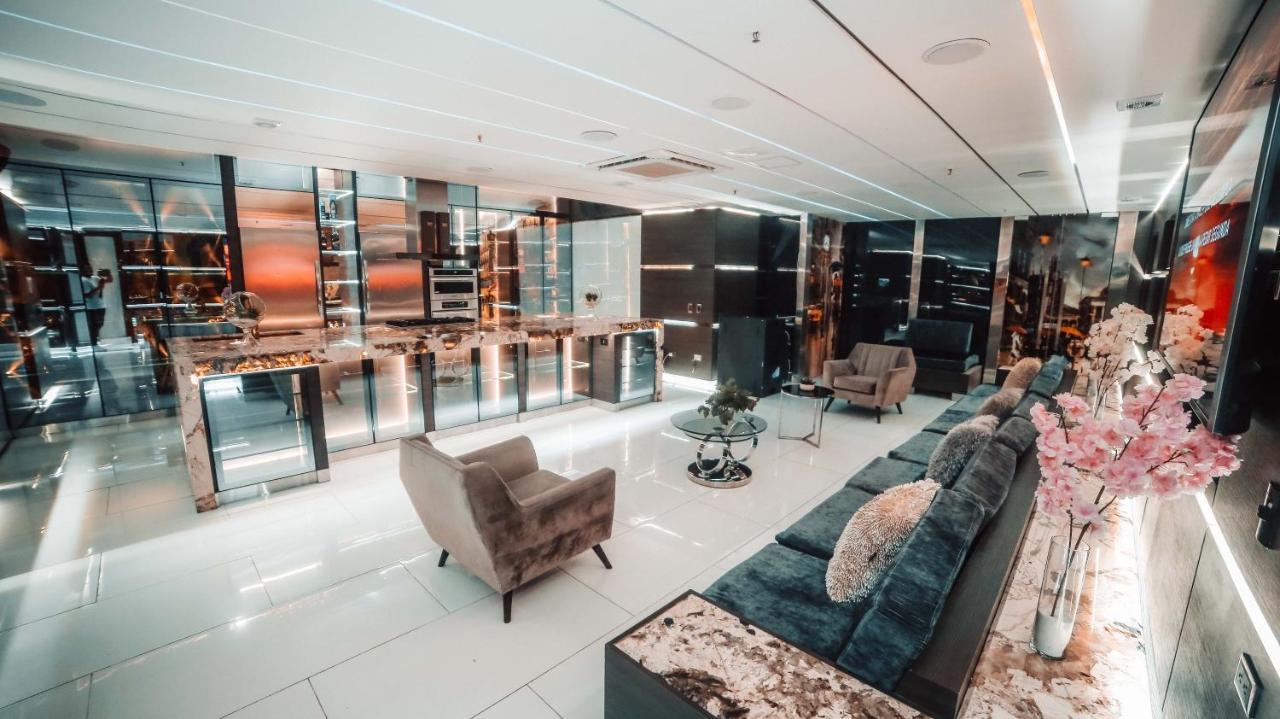 1Million Luxury Suites Medellín Esterno foto